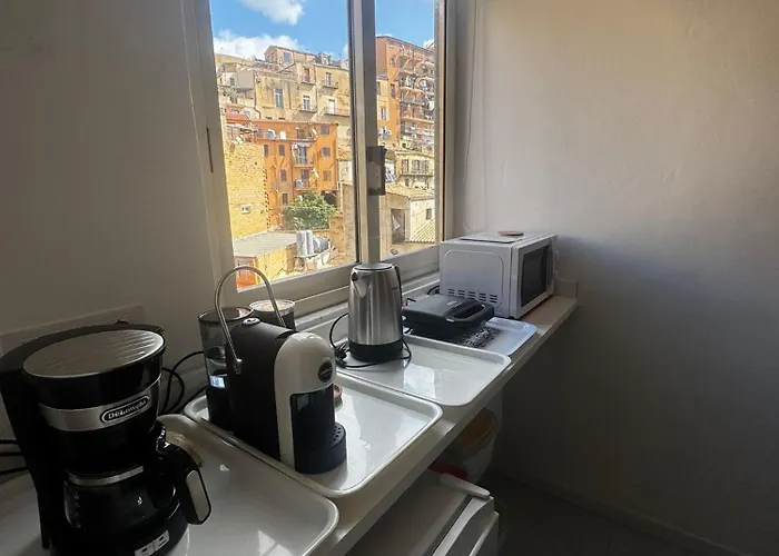 Miravalle 2 בית הארחה