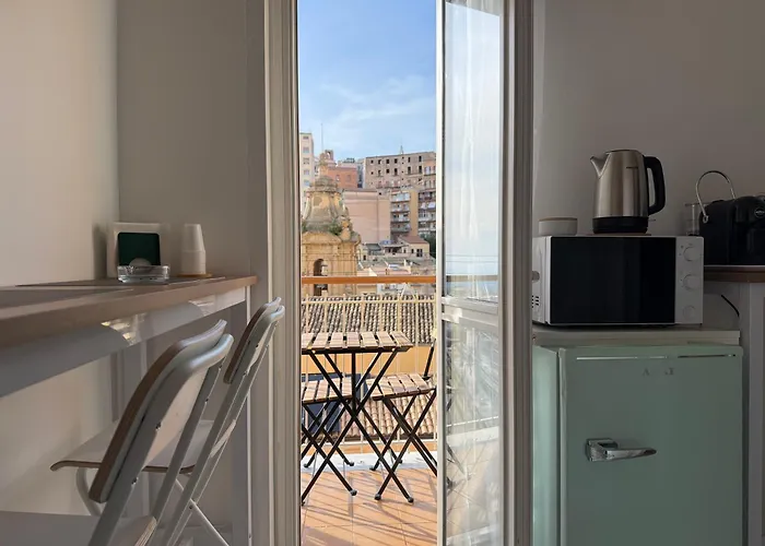 Miravalle 2 بيت ضيافة